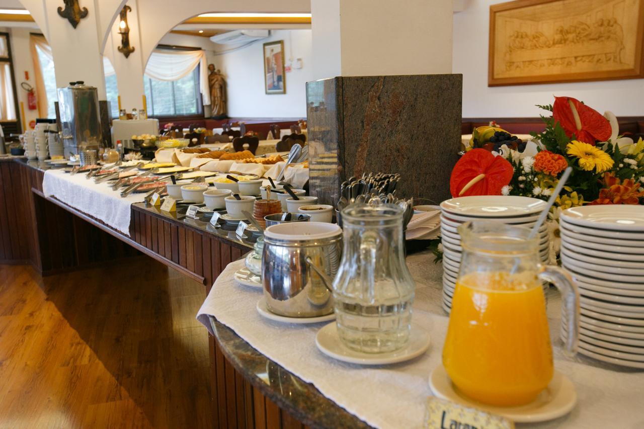 Hotel 13 Linden Treze Tílias Dış mekan fotoğraf